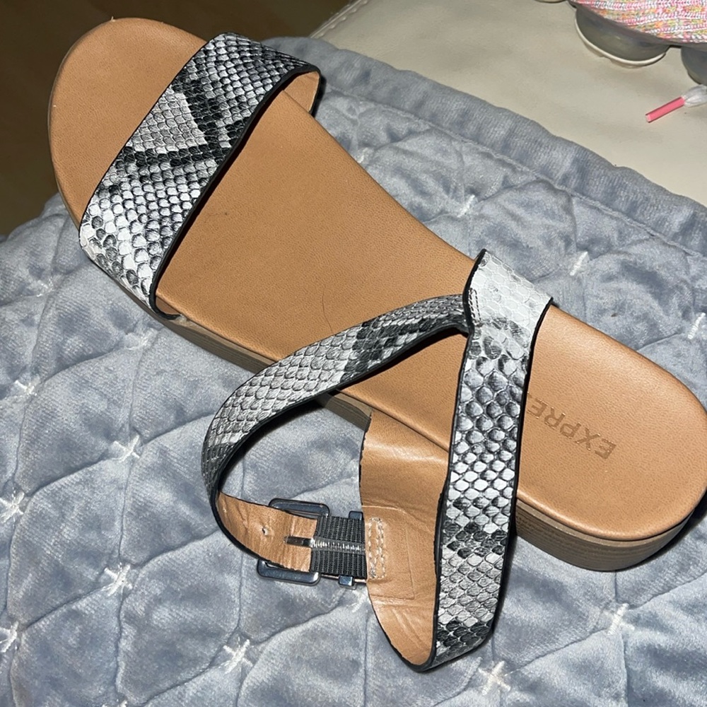 Women sandles